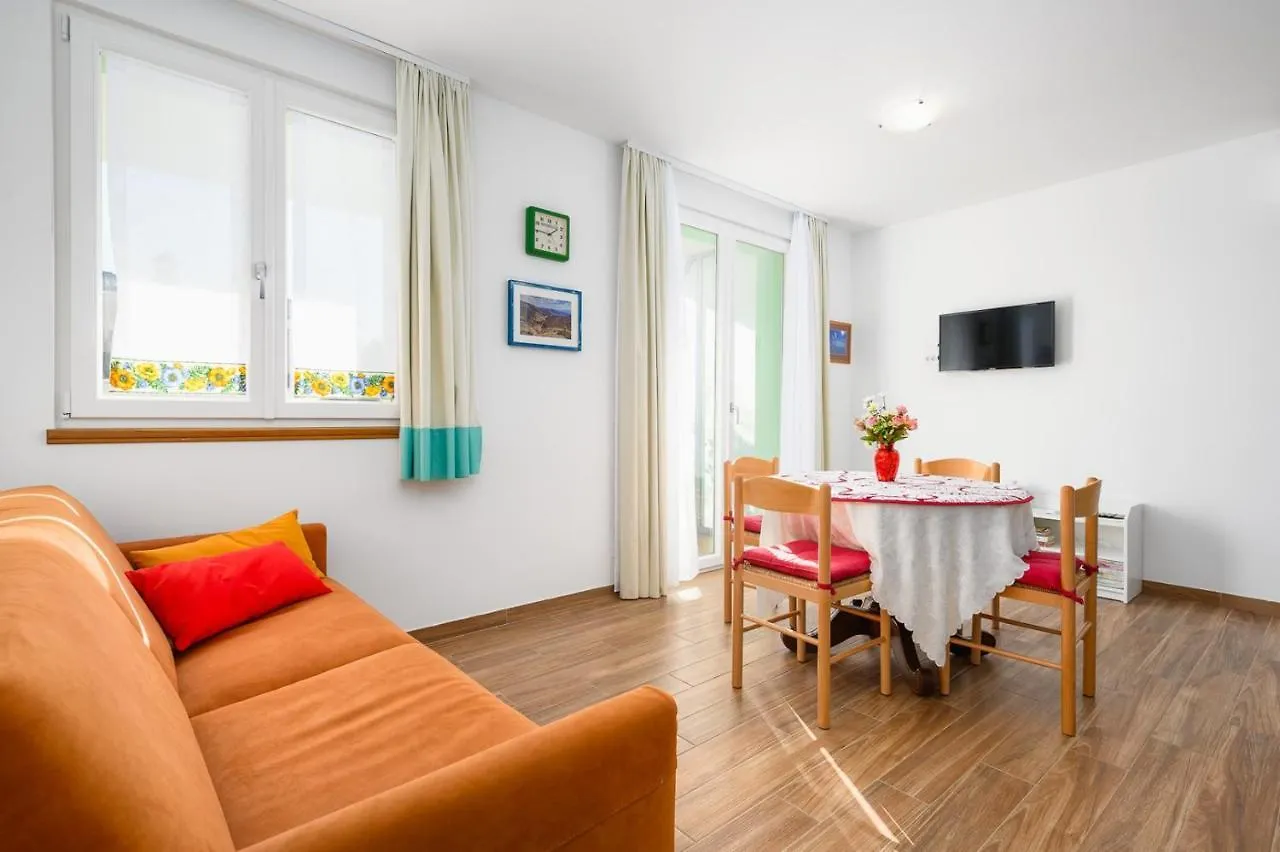Guest house Andrea House With Apartments Umag