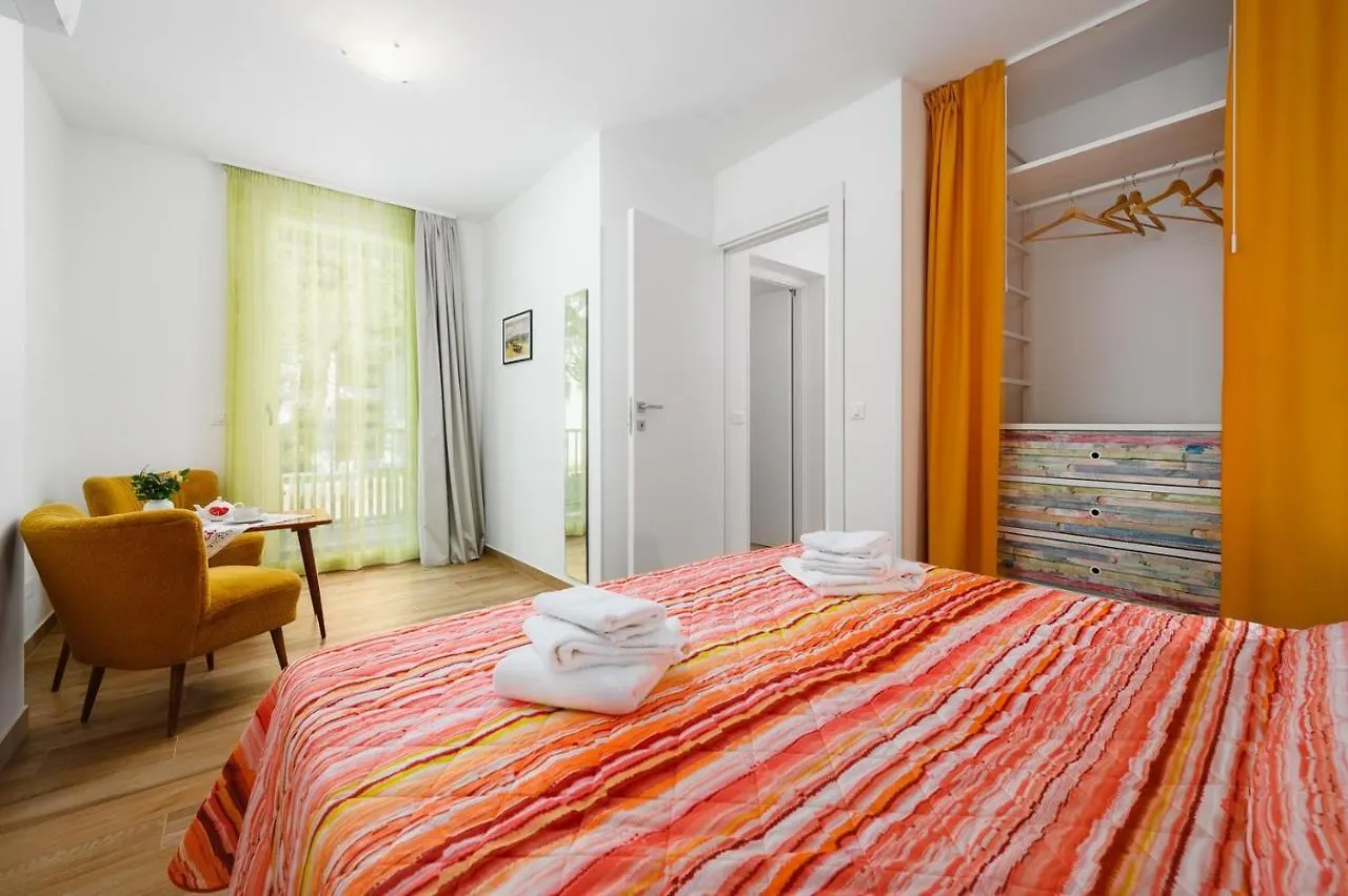 Guest house Andrea House With Apartments Umag