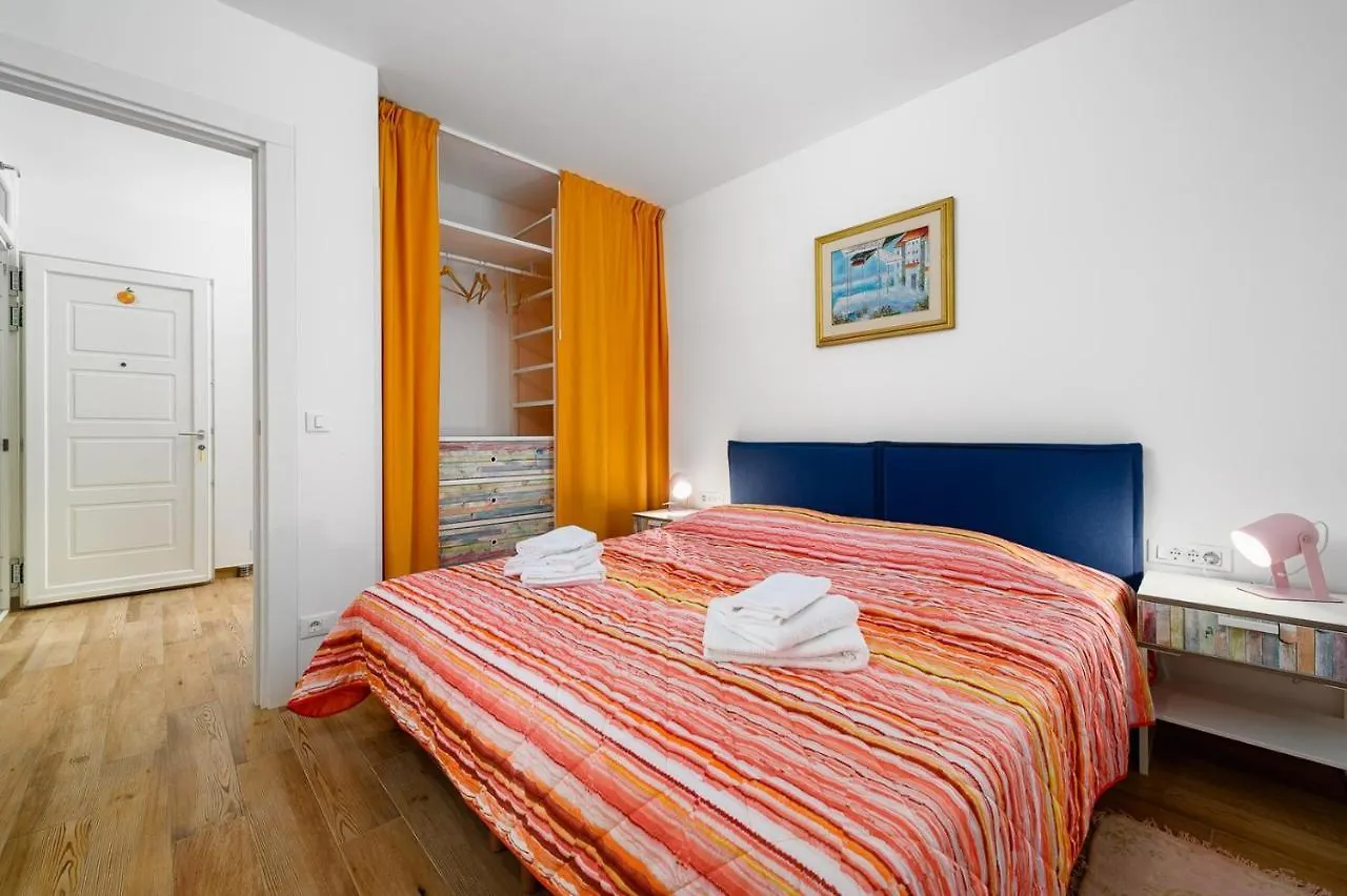 Andrea House With Apartments Umag 0*,
